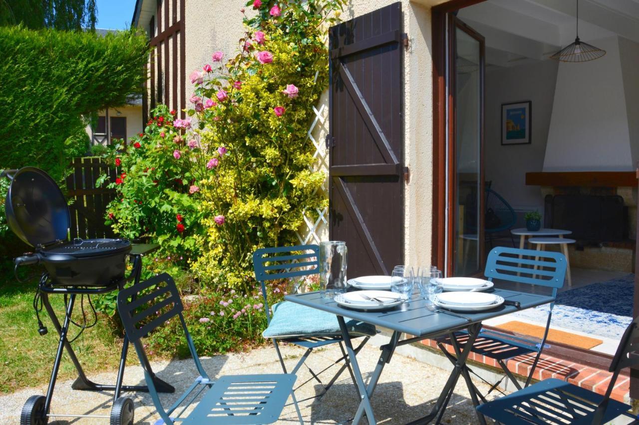 Cottage With Large Garden 15 Minutes Walk From The Beach Villers-sur-Mer Exterior photo
